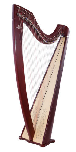 Isolde · celtic, mahogany finish, Shamrock soundboard decoration